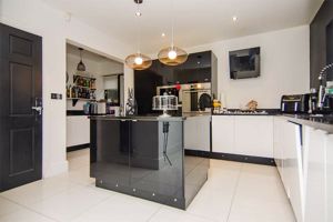 Photo 25- click for photo gallery